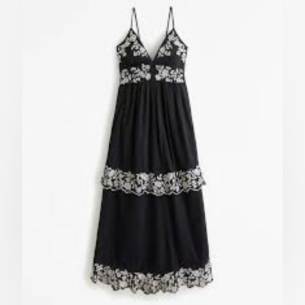 Abercrombie & Fitch Black Floral Tiered Maxi Dress White Floral Accents Small - Picture 3 of 10